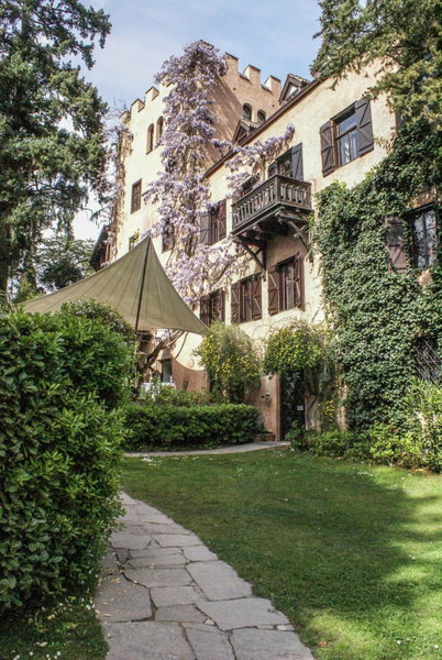 Schloss-Castel Pienzenau - Guestrooms & Apartments - B&B-Hotel & Restaurant, Merano, Italy