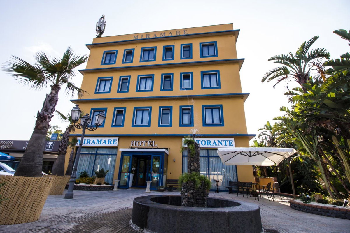 Hotel · Miramare Hotel, Catania