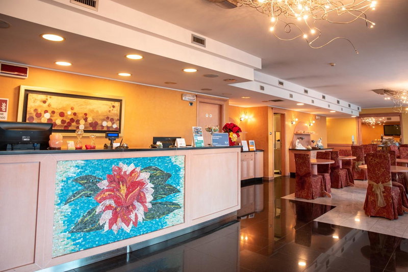 Hotel Residence Montelago, Ternate, Italy