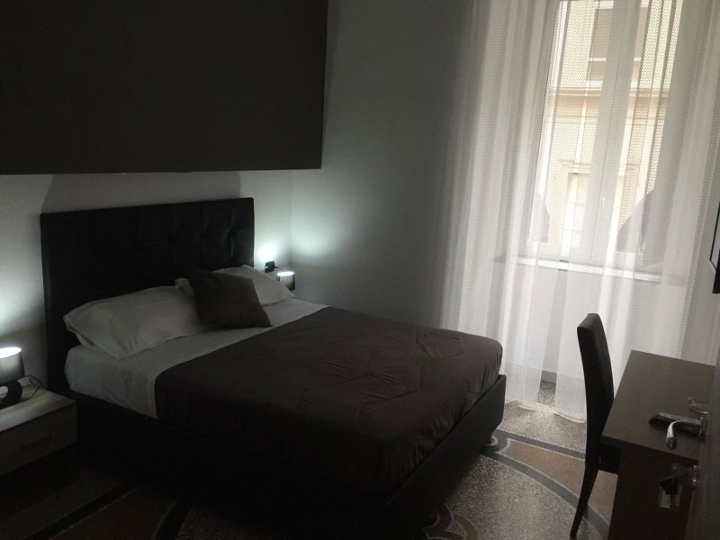 MB95 - Mezzocannone Luxurious Bed&Breakfast, Naples, Italy