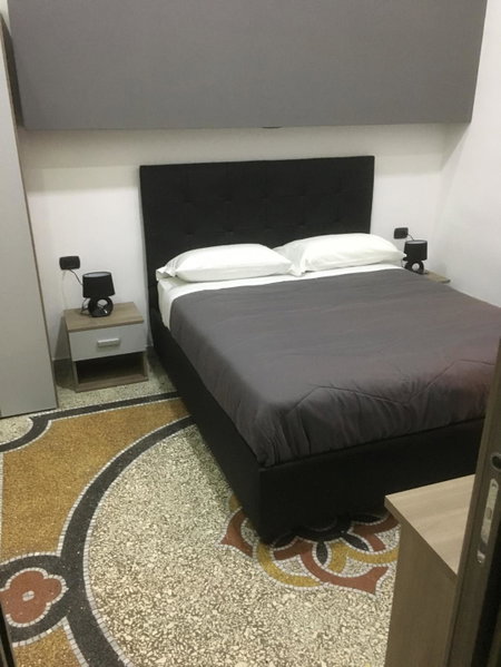 MB95 - Mezzocannone Luxurious Bed&Breakfast, Naples, Italy