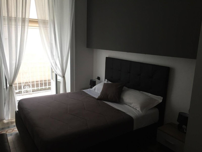 MB95 - Mezzocannone Luxurious Bed&Breakfast, Naples, Italy