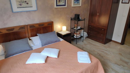 Bed & Breakfast CENTRALE, Bologna, Italy