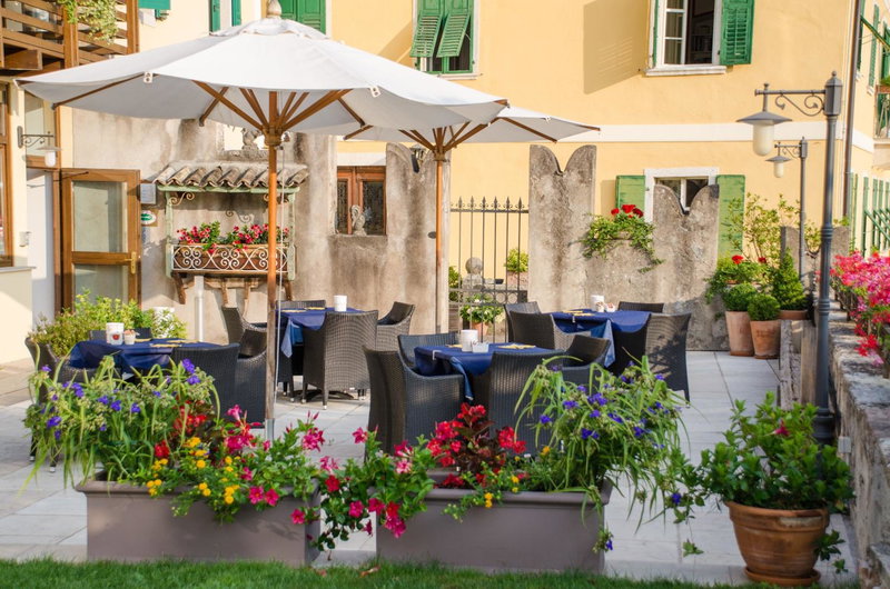 Hotel al Dòs - Breakfast & Private SPA, Trento, Italy