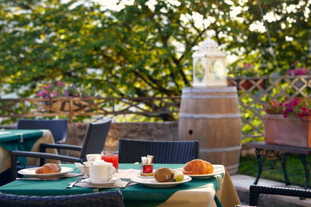 Hotel al Dòs - Breakfast & Private SPA, Trento, Italy