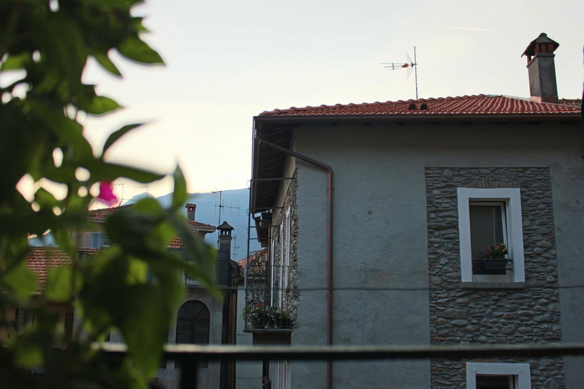 Hotel · La Casa Sul Sasso, Dervio