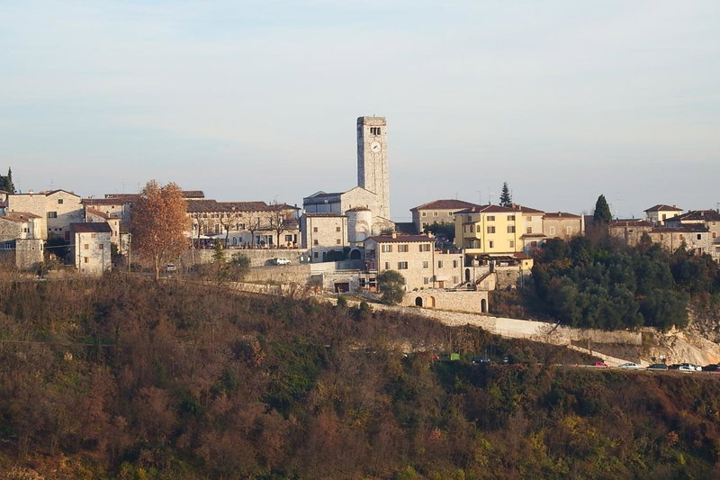 Porta della Torre Bed & Breakfast, SantʼAmbrogio di Valpolicella, Italy