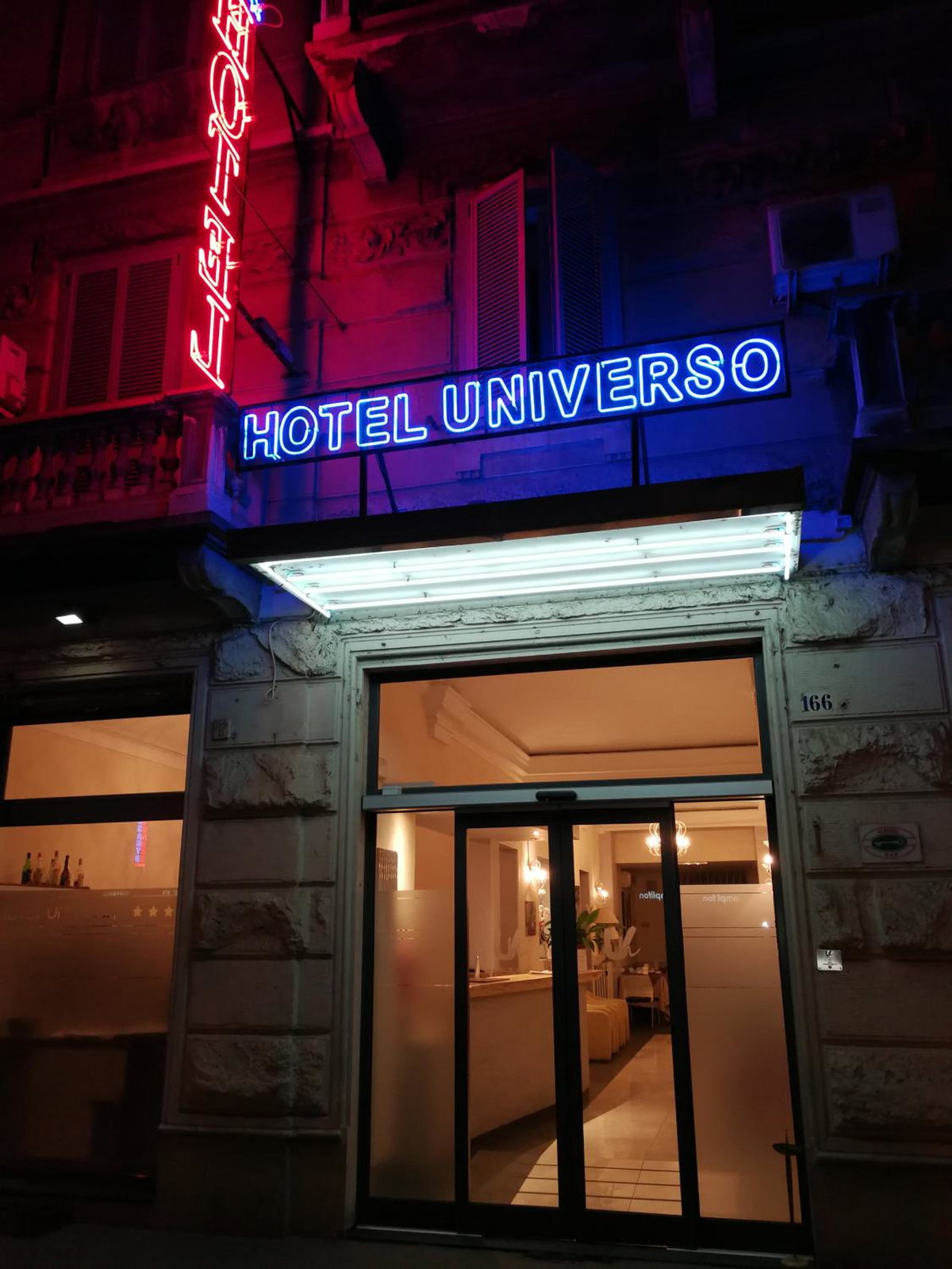 Hotel · Hotel Universo, Turin