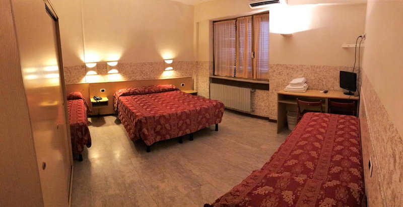 Hotel Nettuno, Milan, Italy
