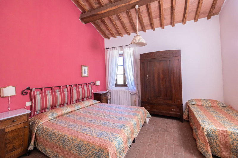 Agriturismo diffuso Tenuta Armaiolo - widespread farmhouse, Rapolano Terme, Italy