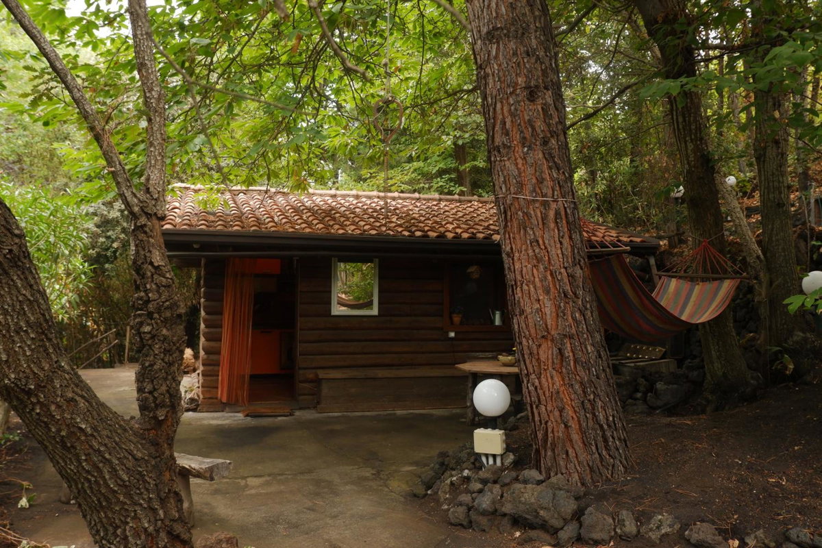 Hotel · Etna Rural Cottage with Jacuzzi, Pedara