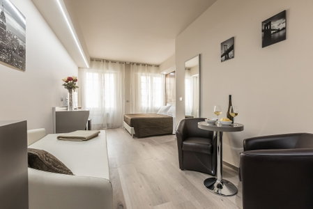 Astoria Deluxe Rooms,,Check in presso L’Hotel Astoria, Via Fratelli Rosselli 14 ,,, Bologna, Italy