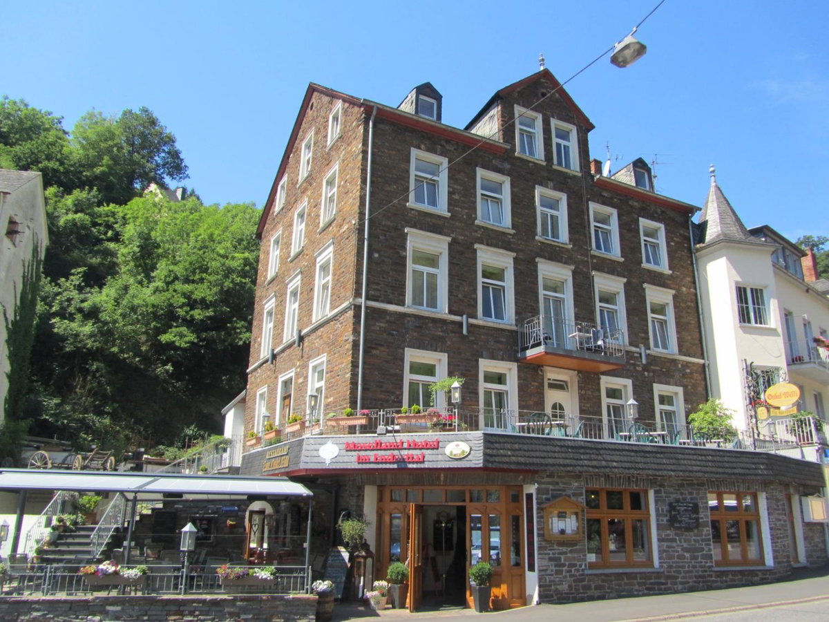 Hotel · Moselland Hotel im Enderttal Zum Onkel Willi, Cochem