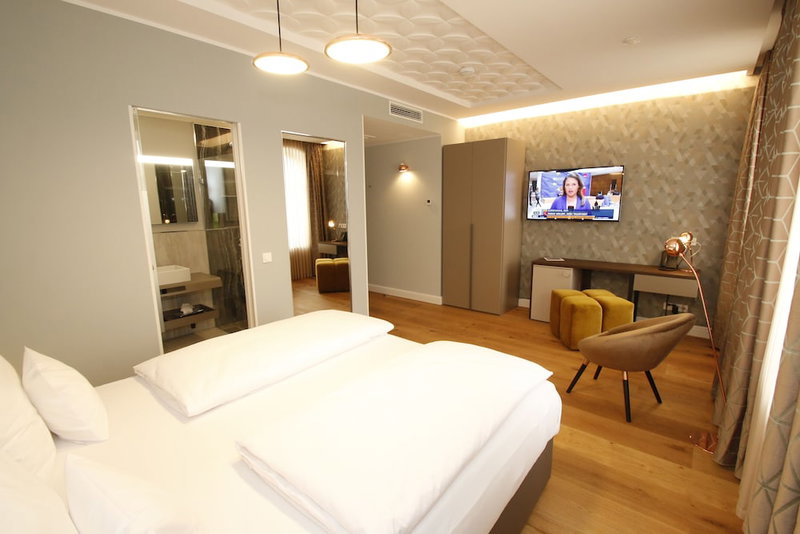 Amelie N°1 Hotel & Appartements, Landau in der Pfalz, Germany