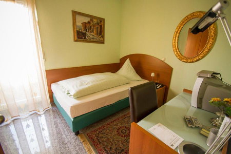 Hotel & Restaurant Garda, Darmstadt, Germany