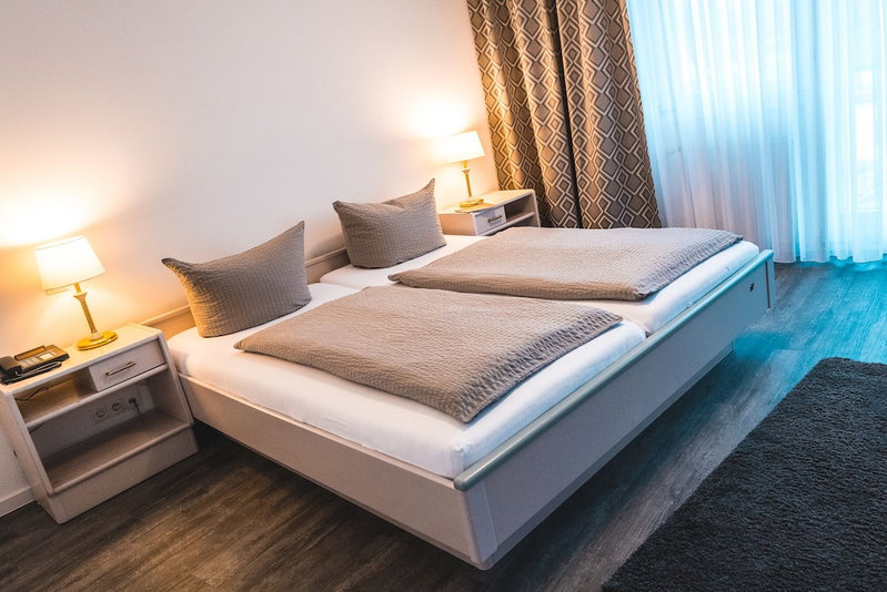 Hotel-Restaurant Zur Post, Bonn, Germany