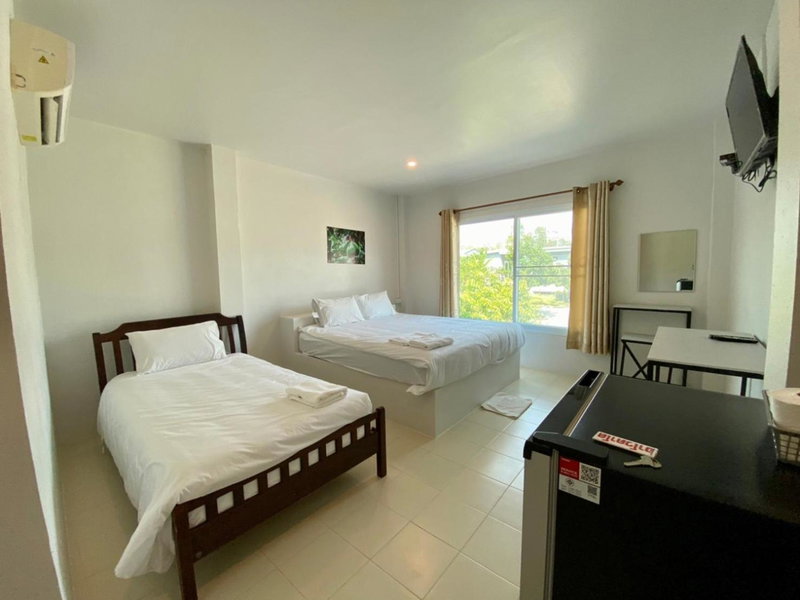 Baan Ruay Suk Resort, Lopburi, Lop Buri, Thailand