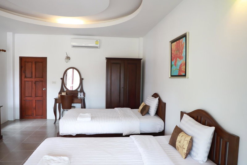 Waterside Resort, Pran Buri, Thailand