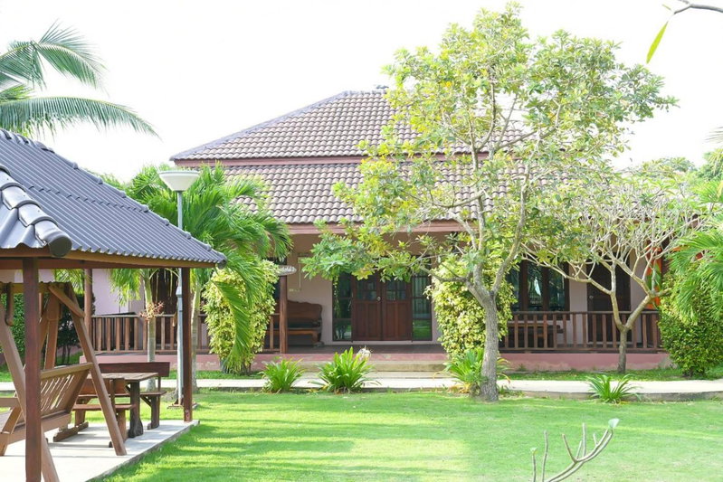 Waterside Resort, Pran Buri, Thailand