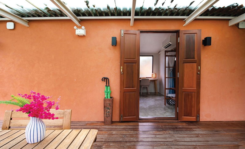 The Little White Bird Traveller Hostel, Ko Kood, Thailand