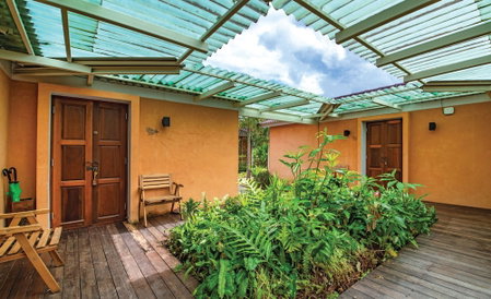 The Little White Bird Traveller Hostel, Ko Kood, Thailand