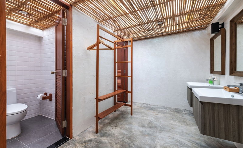 The Little White Bird Traveller Hostel, Ko Kood, Thailand