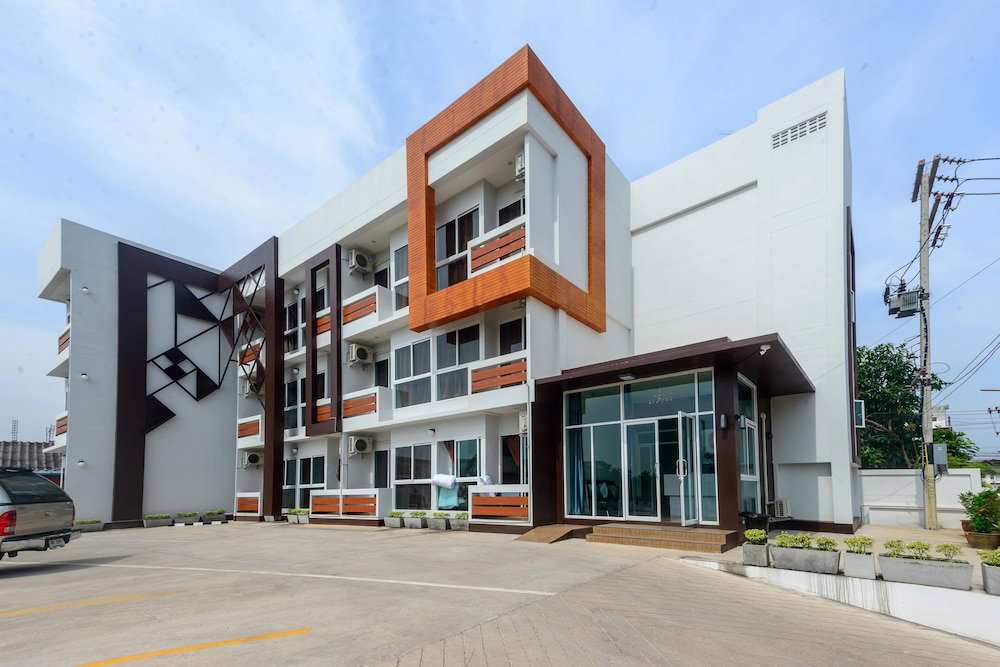 O2 Hotel Sakonnakhon, Thailand