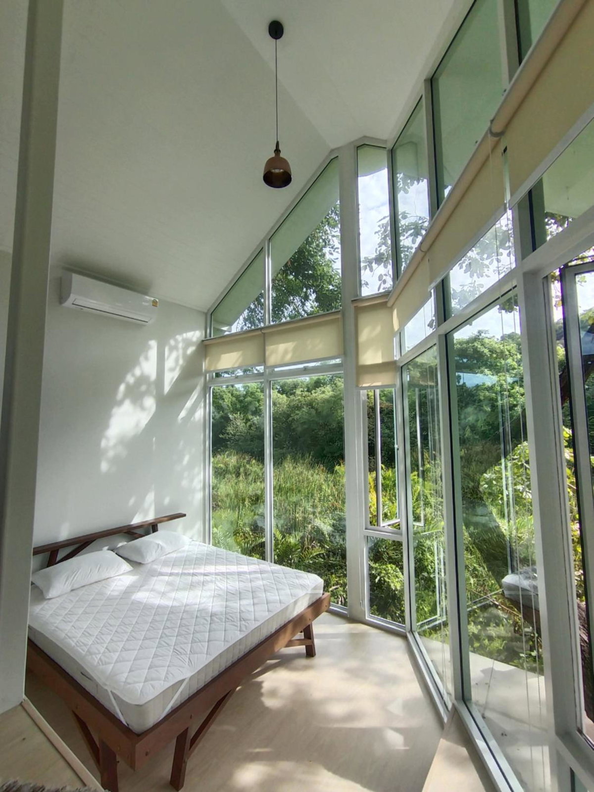 Hotel · Royal Mountain View, Ratchaburi