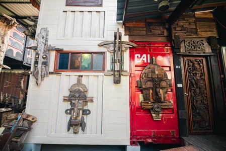 Suankaew​ art​ hostel​, Chon Buri, Thailand