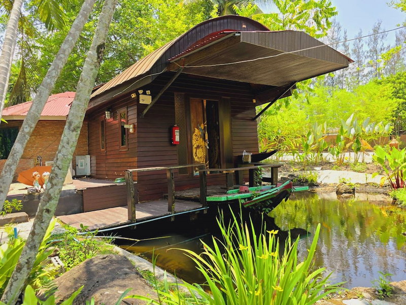 Kaengkrachan Boathouse Paradise Resort, Kaeng Krachan, Thailand