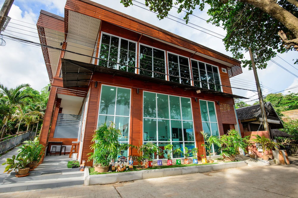 Baansuan Aokhai Beach Resort, Thaïlande