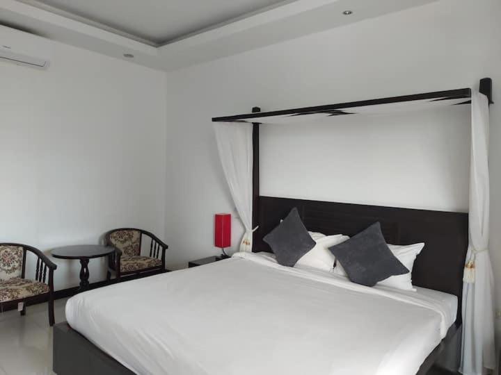 Phuket Monaburi Boutique Hotel, Rawai Beach, Thailand