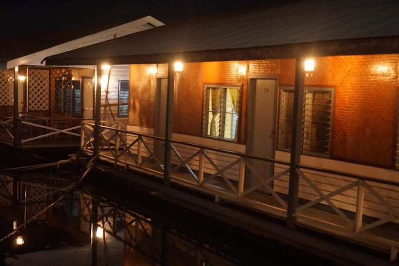 Sugar Cane Guest House 1, Kanchanaburi, Thailand