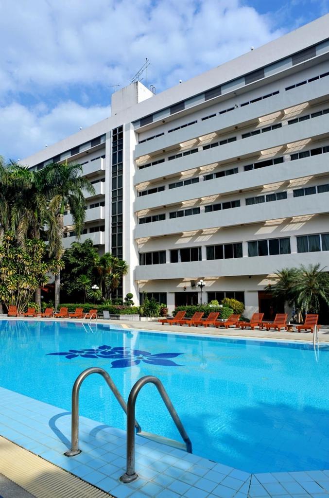 Hotel · Maeyom Palace Hotel, Phrae