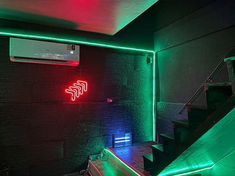 Doctor Alien Hostel, Bangkok, Thailand