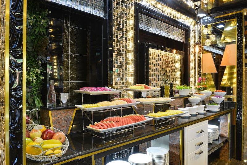 Media Hotel & Residence, Bangkok, Thailand