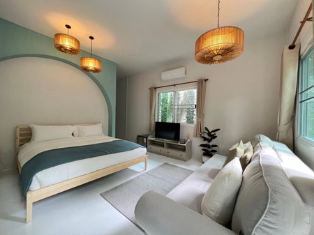 Warm White Hua Hin House, Hua Hin, Thailand