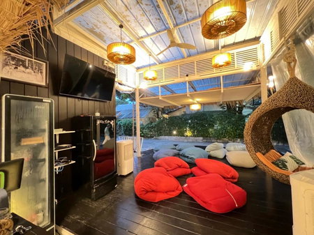 Warm White Hua Hin House, Hua Hin, Thailand