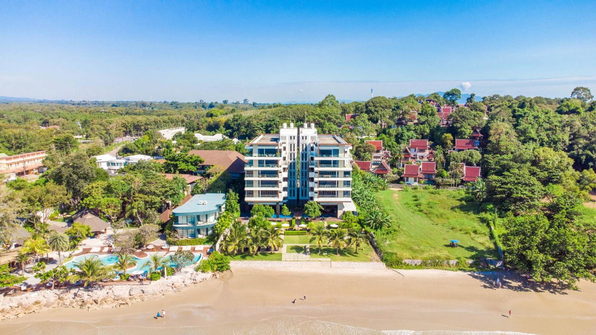 Escape Condominiums Beachfront Suites - Mae Phim, Thailand