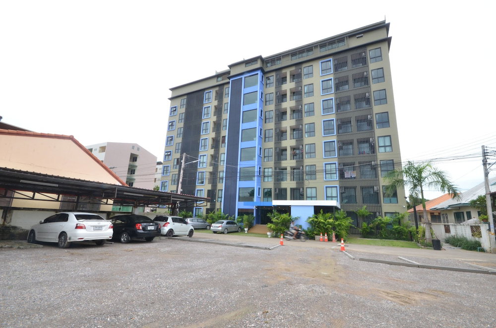 Kwanchanok Ville, Thailand