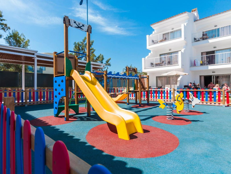 Playas Ca's Saboners, Palmanova, Spain