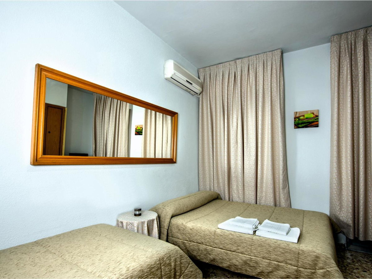 Hostal Santa Barbara, Spain