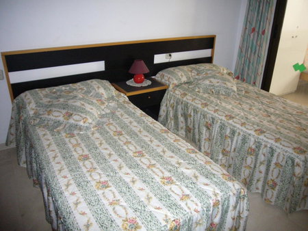 Apartamentos Gemelos IV - Fincas Arena, Benidorm, Spain