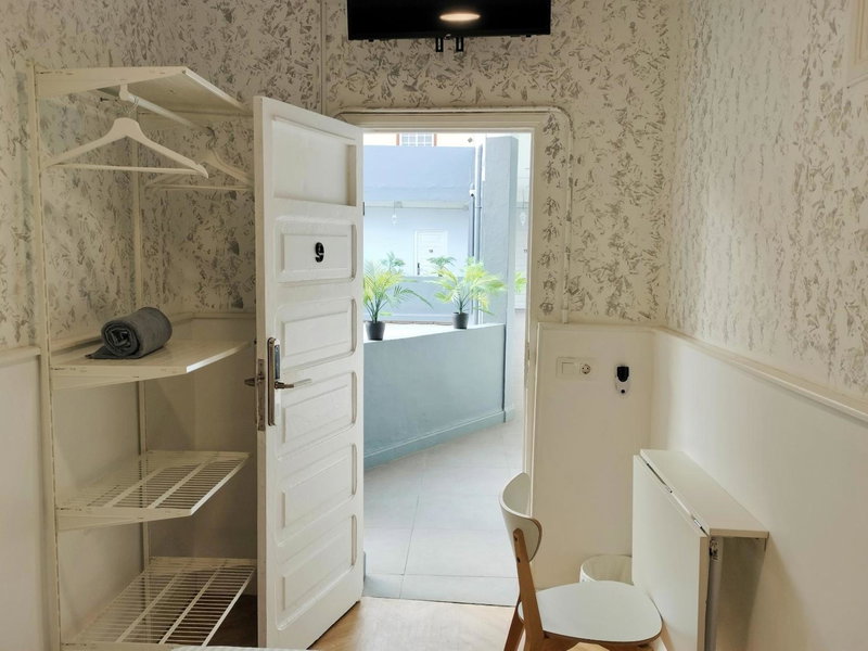 Room27- city center, La Laguna, Spain