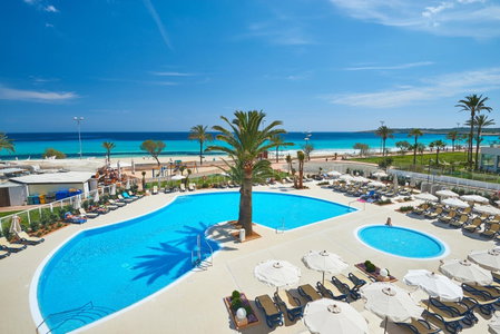 Hipotels Mercedes Aparthotel, Cala Millor, Spain