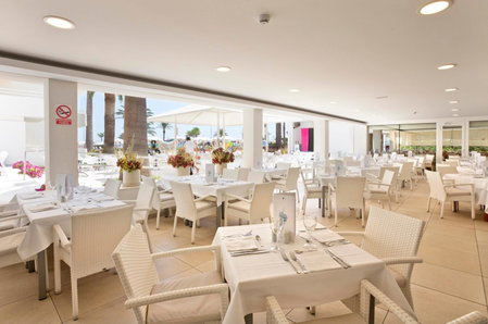 Hipotels Mercedes Aparthotel, Cala Millor, Spain