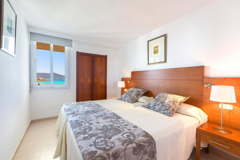 Hipotels Mercedes Aparthotel, Cala Millor, Spain