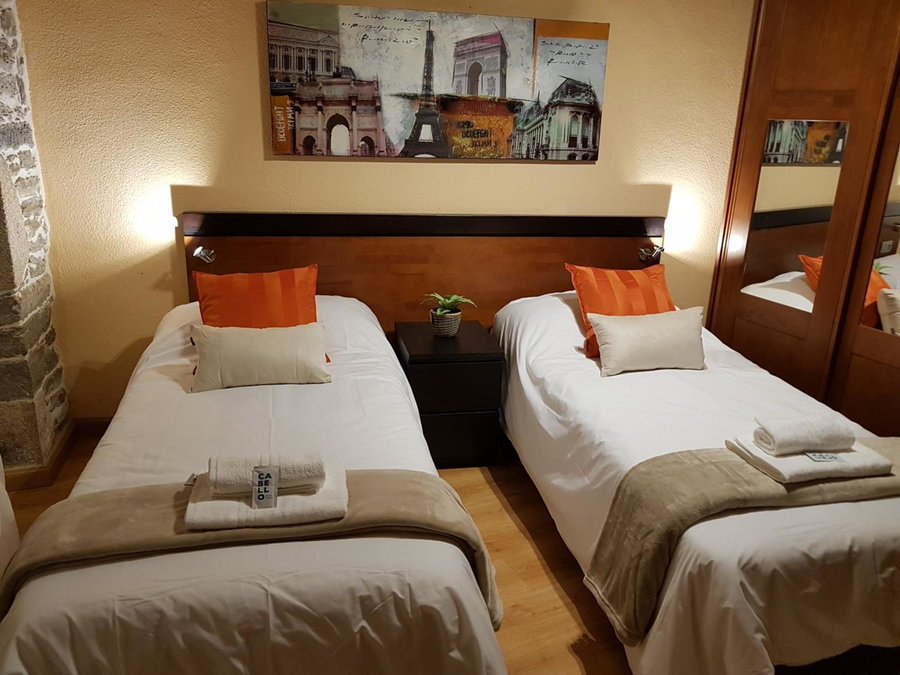 Aqua Rooms Sarria, Sarria, Spain