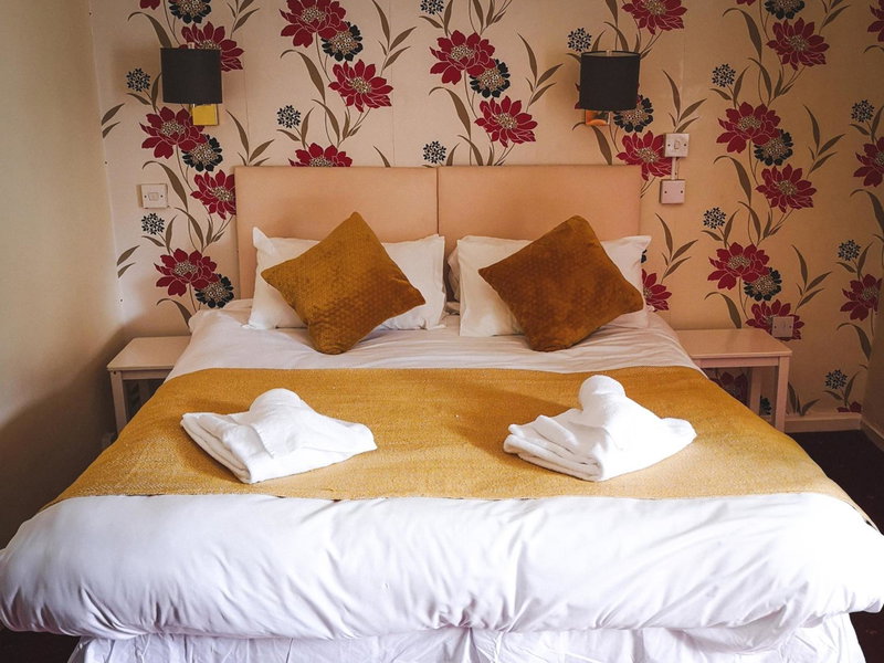 George and Abbotsford, Melrose, United Kingdom