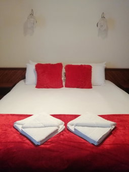 The Bein Inn Hotel & Restaurant, Glenfarg, United Kingdom